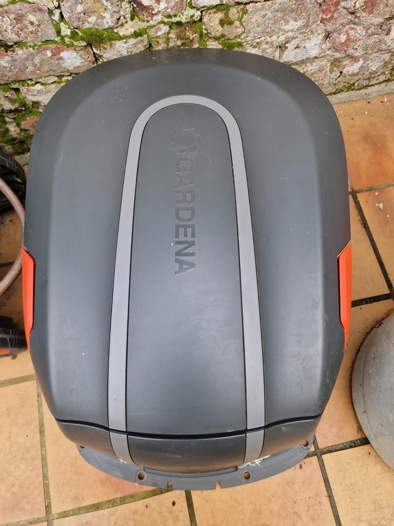 Gardena robotmaaier garage, Tuin en Terras, Ophalen