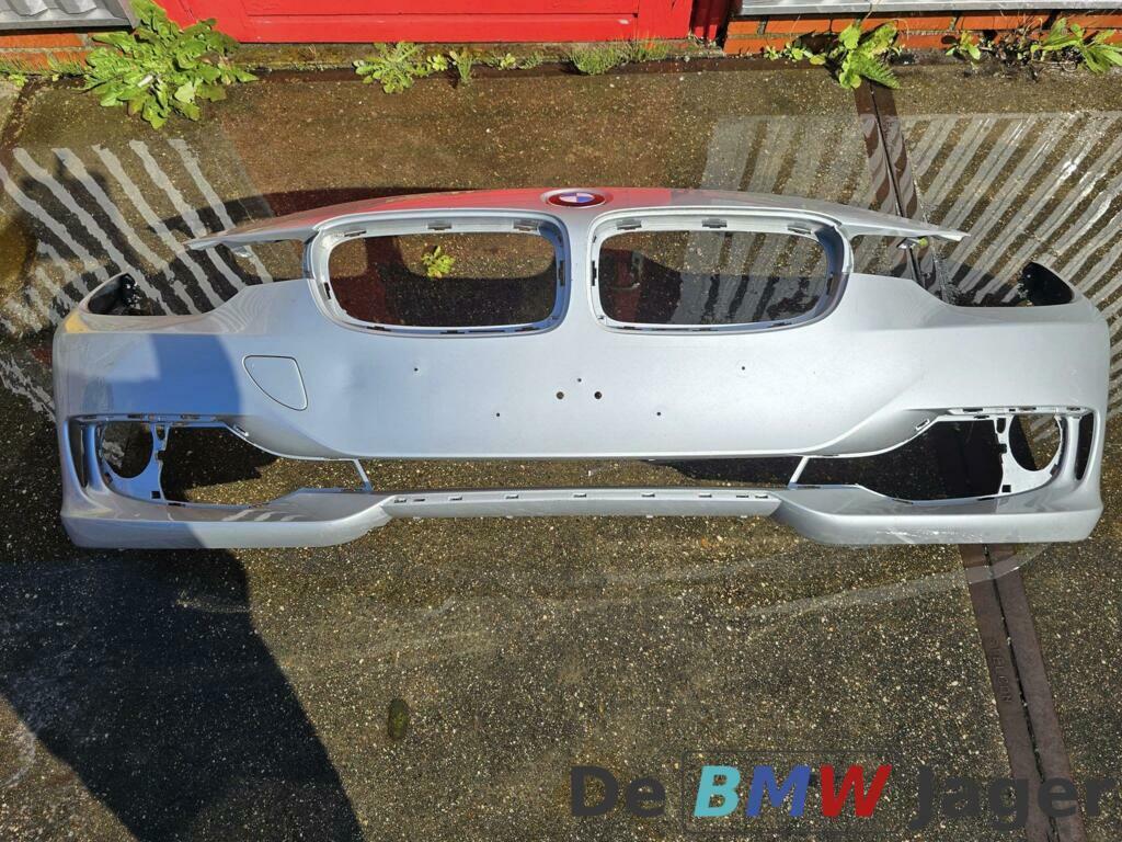 Voorbumper grijs BMW 3-serie F30 F31 51117293030, Gebruikt, Voor, Ophalen of Verzenden, Bumper