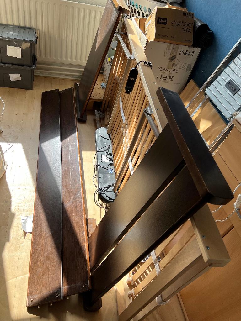 Lit senior presque gratuit, matelas réglable en électrique, 90 cm, Une personne, Brun, Enlèvement