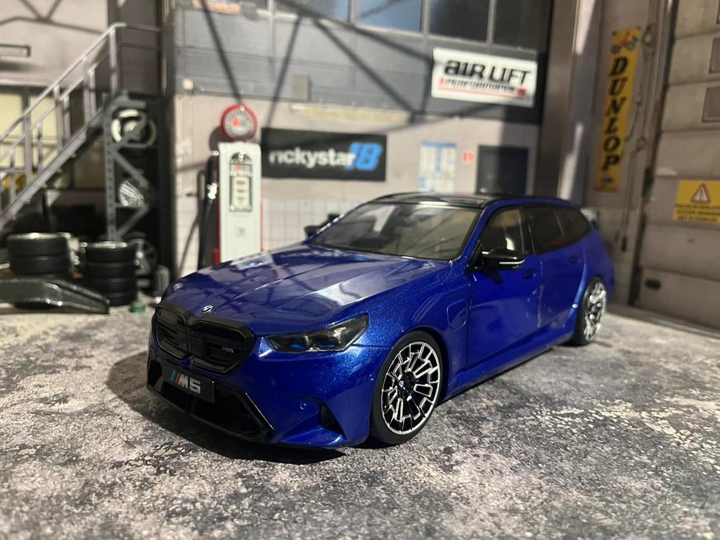 1:18 BMW M5 Touring - neuve dans sa boite, Hobby & Loisirs créatifs, Voitures miniatures | 1:18, Voiture, Solido, Enlèvement ou Envoi