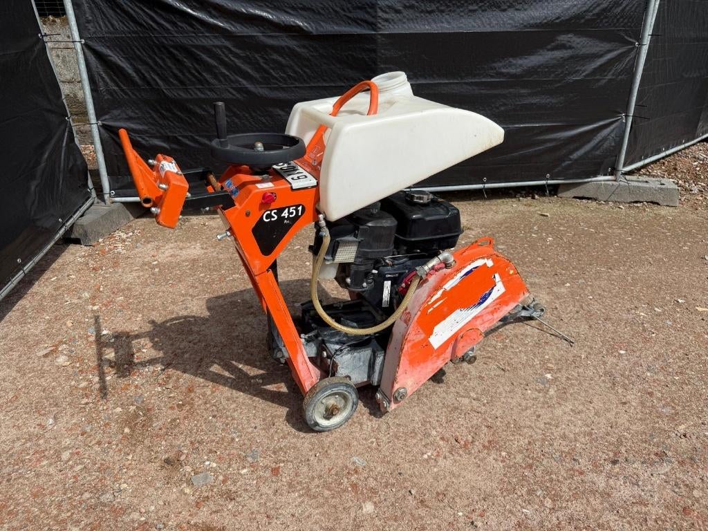 Scie à sol Norton Clipper CS451, Bricolage & Construction, Outillage | Scies mécaniques, Norton, 1200 watts ou plus, 70 mm ou plus