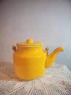 gele theepot met handvat van bamboe, Ophalen of Verzenden, Gebruikt