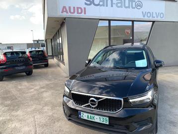 Volvo XC40 1.5T2 6 V Momentum Core + GPS + DAB + ++ disponible aux enchères