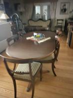 Antieke tafel met leeuwenpoten, Ophalen
