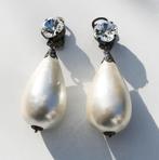 Prachtige nieuwe clipoorbellen - heel chique, Handtassen en Accessoires, Oorbellen, Ophalen of Verzenden, Nieuw, Wit