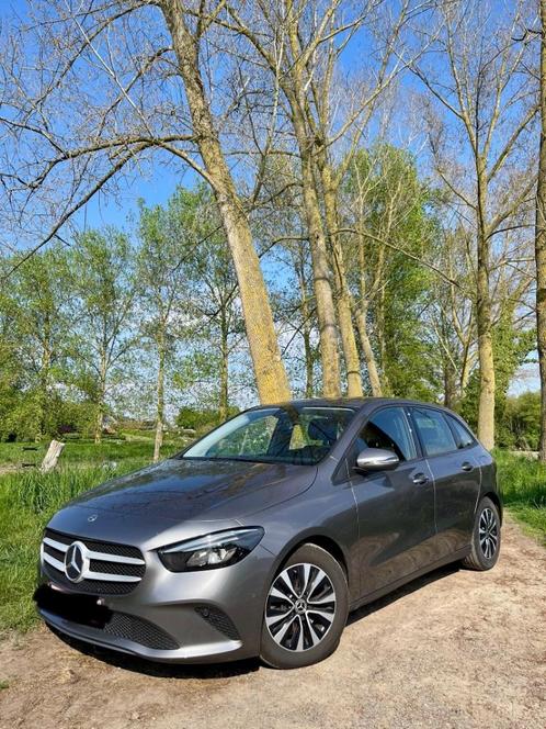 Mercedes Benz B 180 d 'Business Solution' - 8G-DCT, Auto's, Mercedes-Benz, Particulier, B-Klasse, Achteruitrijcamera, Lane Keeping Assist