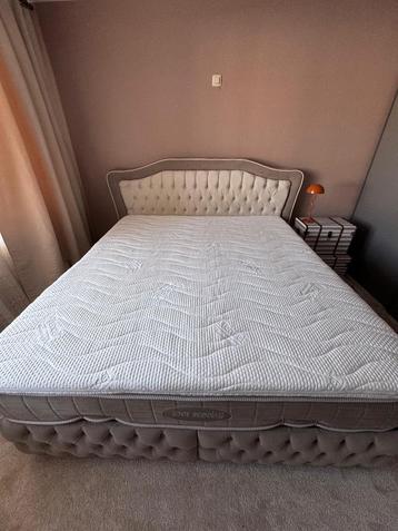 Surmatelas exclusif MTF 180 x 200 Gelfoam (Prix usine 1049) beschikbaar voor biedingen