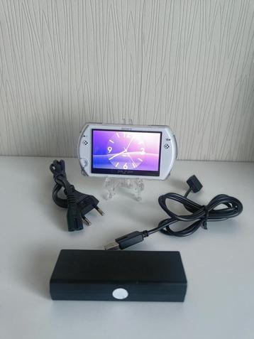 PSP Go, Pearl White (custom firmware) beschikbaar voor biedingen