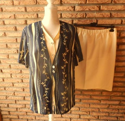 (2) -ensemble jupe et blouse femme t.44 bleu jaune- classic-, Kleding | Dames, Rokken, Zo goed als nieuw, Maat 42/44 (L), Blauw