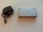 Nintendo DS console + oplader, Games en Spelcomputers, Spelcomputers | Nintendo DS, Ophalen of Verzenden, Gebruikt
