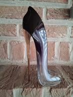 Lege parfumfles Carolina Herrera, Ophalen