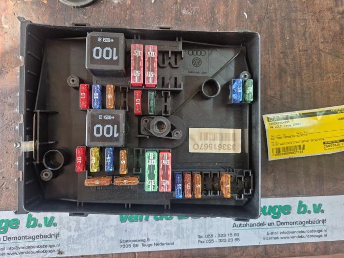 Zekeringkast van een Volkswagen Golf, Auto-onderdelen, Elektronica en Kabels, Volkswagen, Gebruikt, 3 maanden garantie, Ophalen of Verzenden