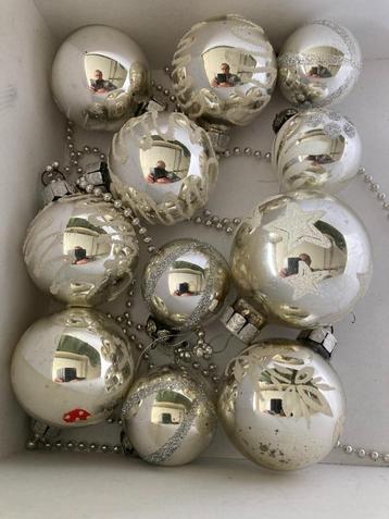 Kerst Ballen  beschikbaar voor biedingen