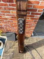 Hardhouten tuinpaal met 2 stopkontakten/internetaansluiting, Enlèvement, Utilisé