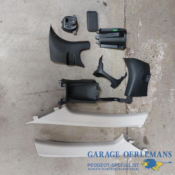 diversen plastic kappen interieur peugeot 108 zie foto's, Auto-onderdelen, Interieur en Bekleding, Peugeot, Gebruikt, ARN erkend