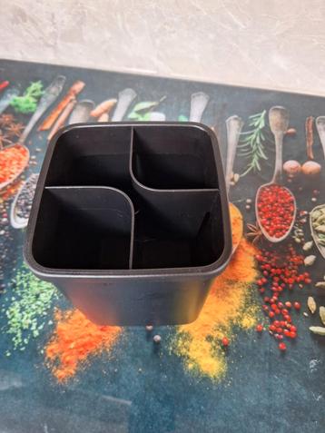 Porte couvert marque tupperware, Enlèvement, Comme neuf
