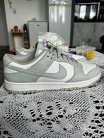 Nike Dunk low gris, Vêtements | Hommes, Comme neuf