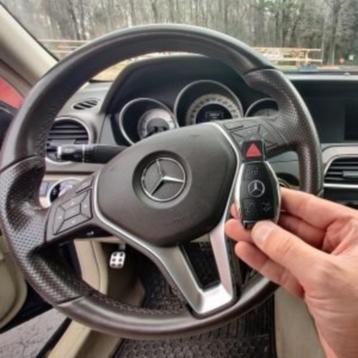 METTRE À JOUR UNE CLÉ MERCEDES disponible aux enchères