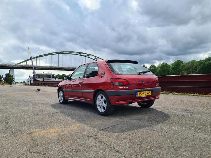 Peugeot 306 2.0 XSi oldtimer, Auto's, Peugeot, Particulier, Alarm, Centrale vergrendeling, Metaalkleur, Mistlampen, Radio, Sportpakket