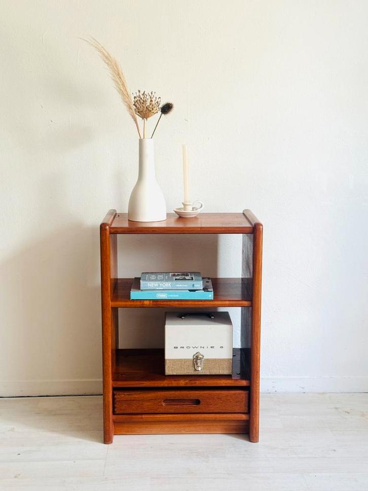 Vintage Deens teakhouten kastje / audiomeubel jaren 60, Huis en Inrichting, Kasten | Boekenkasten, Zo goed als nieuw, 50 tot 100 cm