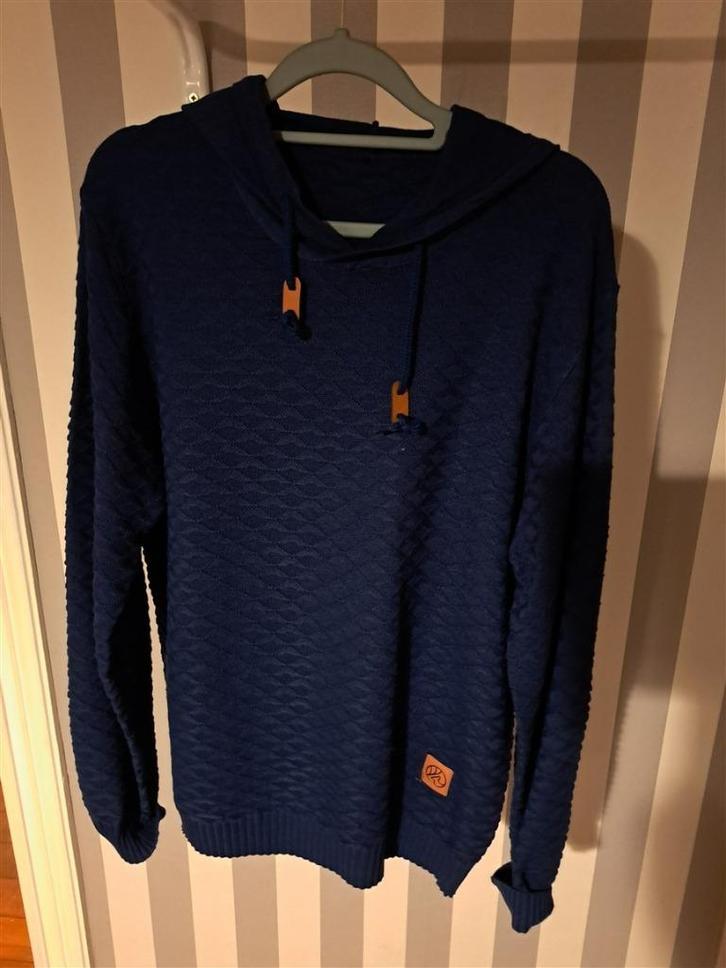 Trui voor heren donkerblauw met kap maat S, Kleding | Heren, Truien en Vesten, Nieuw, Maat 46 (S) of kleiner, Blauw, Ophalen of Verzenden
