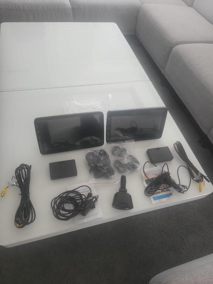 2 x 10" touchscreen TV's Android Auto Apple Car Play NIEUW, Auto diversen, Autoradio's, Nieuw, Ophalen of Verzenden