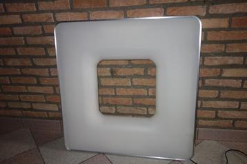 VIERKANTE WAND OF PLAFONDLAMP * WITTE HOOGWAARDIGE PLEXIGLAS beschikbaar voor biedingen