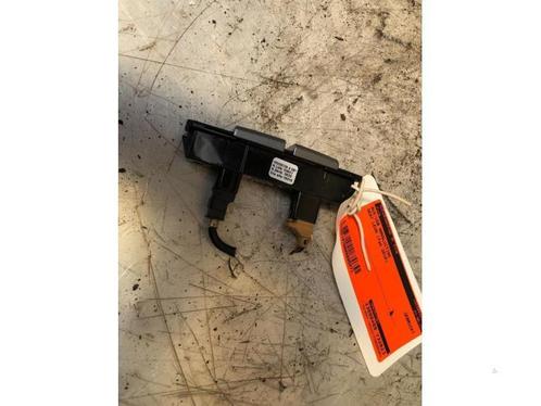 AUX/USB aansluiting van een Seat Leon, Auto-onderdelen, Elektronica en Kabels, Seat, Gebruikt, 3 maanden garantie, Ophalen of Verzenden