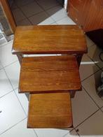 Table gigogne en chêne, Maison & Meubles, Tables | Tables d'appoint, Enlèvement ou Envoi, Comme neuf