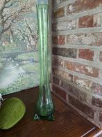 Vase vert, taille longue, 1,35 cm de haut, Maison & Meubles, Accessoires pour la Maison | Vases, Comme neuf, Vert, Enlèvement ou Envoi