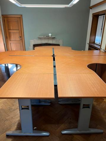 Bureau eiland te koop! beschikbaar voor biedingen