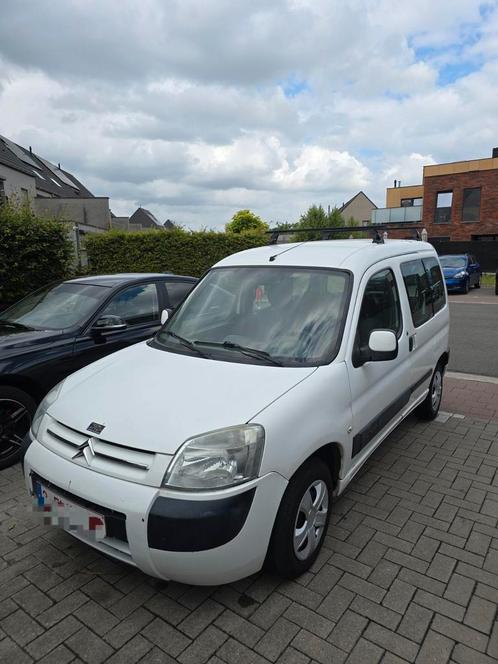 Citroen berlingo 1.4 essence avec contrôle technique, Auto's, Citroën, Particulier, Berlingo, Elektrische ramen, Schuifdeur, Benzine