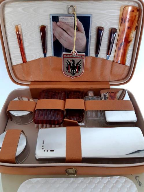 Vintage reis etui, Verzamelen, Retro, Persoonlijke verzorging, Ophalen of Verzenden