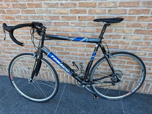 KOERSFIETS TOMACIC, Fietsen en Brommers, Fietsen | Heren | Sportfietsen en Toerfietsen, Zo goed als nieuw, Ophalen