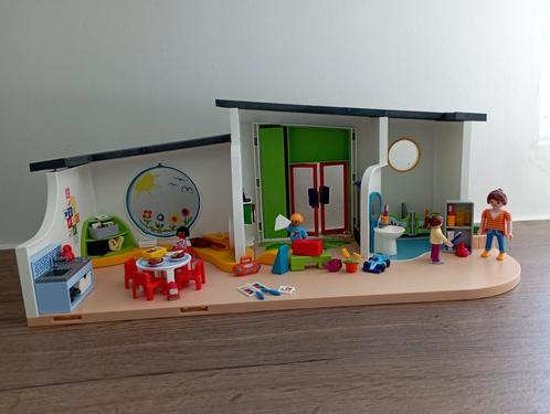 ② PLAYMOBIL City Life Kinderdagverblijf 'De regenboog' - 70280 — Speelgoed