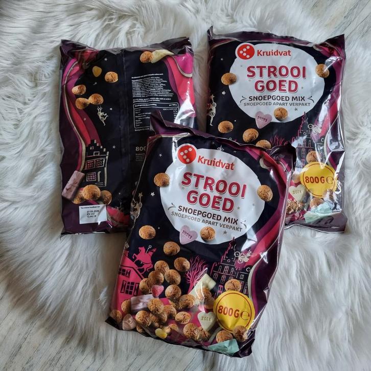 SNOEP - STROOIGOED EN CHOCOLADELETTERS, Diversen, Levensmiddelen, Ophalen of Verzenden