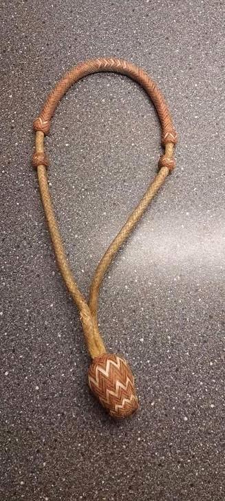 Bosal rawhide beschikbaar voor biedingen