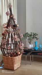 decoratieve boom in rieten mand, Ophalen, Mand