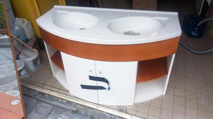 Retro badkamermeubel met spiegel, Huis en Inrichting, Badkamer | Badkamermeubels, Ophalen