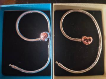 2 armbanden van Pandora  beschikbaar voor biedingen