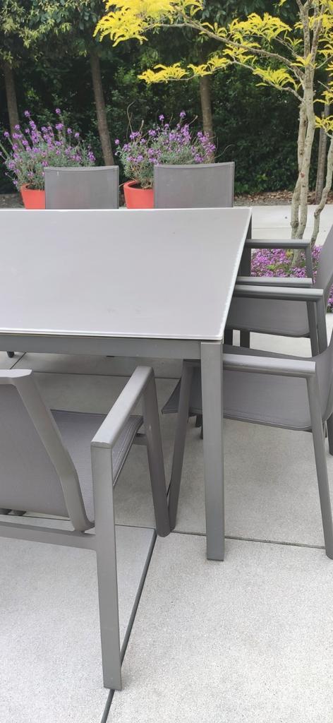 Vierkante alu tuintafel + 8 stoelen., Tuin en Terras, Tuinsets en Loungesets, Gebruikt, Tuinset, Aluminium, 8 zitplaatsen, Eettafel