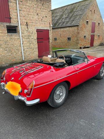 MG b, Autos, Oldtimers & Ancêtres, Rouge, Achat, Beige, Boîte manuelle