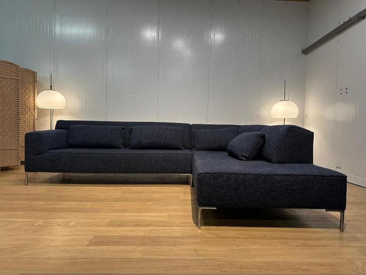 Design on Stock Bloq XXL Donkerblauw – NP: €7.500, Huis en Inrichting, Zetels | Zetels, Zo goed als nieuw, Hoekbank, Vierpersoons of meer