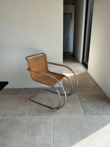 Mies van der Rohe MR design chair rattan beschikbaar voor biedingen