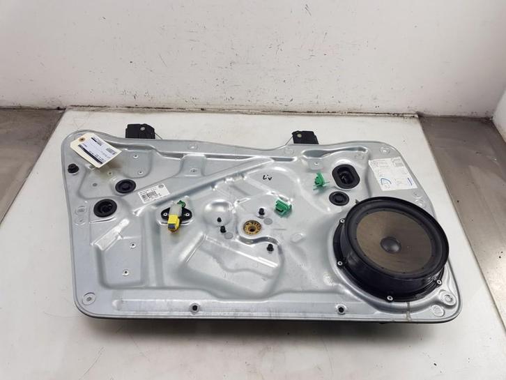 VITRE MECANISME AVANT GAUCHE Volkswagen Tiguan (5N1 / 2), Autos : Pièces & Accessoires, Vitres & Accessoires, Volkswagen, Utilisé