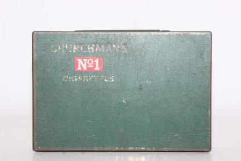 GB WW2 Sigarettendoosje "Churchman's N1", Verzamelen, Militaria | Tweede Wereldoorlog, Landmacht, Verzenden