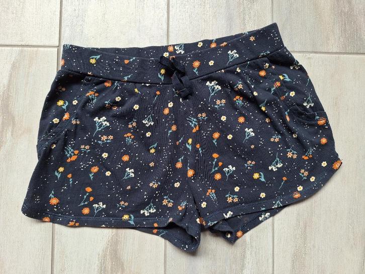 ✿ M152 - Schortje, Kinderen en Baby's, Kinderkleding | Maat 152, Gebruikt, Meisje, Broek, Ophalen of Verzenden