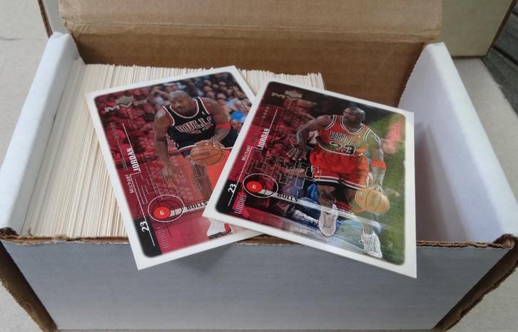 99-00 UD MVP complete 220 card set incl. 32 Jordans, Sport en Fitness, Basketbal, Zo goed als nieuw, Overige typen, Verzenden