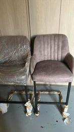 2 barkrukken, Ophalen, Kunststof, Met voetsteun, Zo goed als nieuw