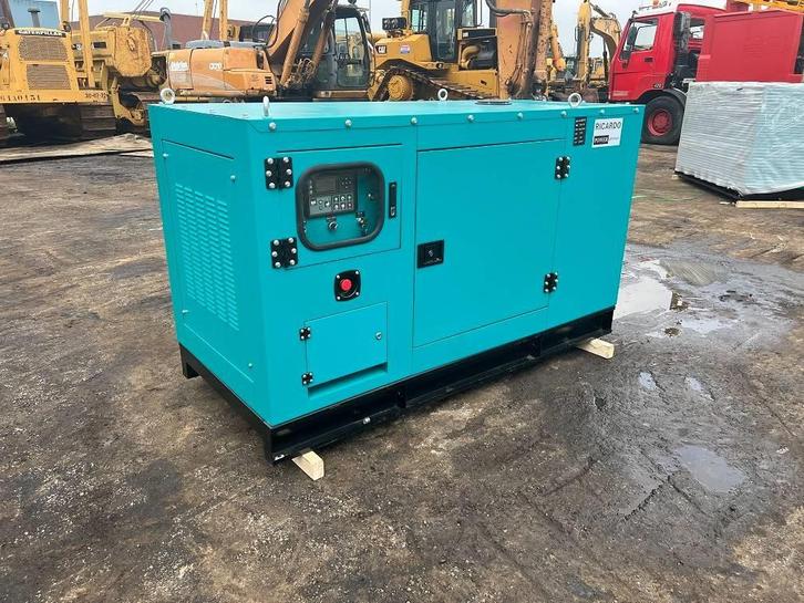 Ricardo 20KVA 16KW SILENT GENERATOR 3 PHASE 50HZ 400V NEW, Zakelijke goederen, Machines en Bouw | Aggregaten